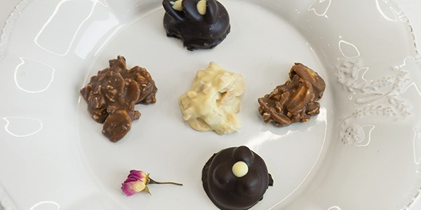 Maridar literatura con chocolate: Un libro para cada uno de nuestros bombones